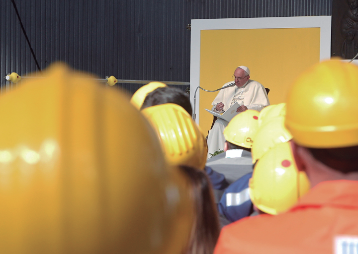 El papa Francisco pide hacerse cargo «de los que no tienen trabajo»