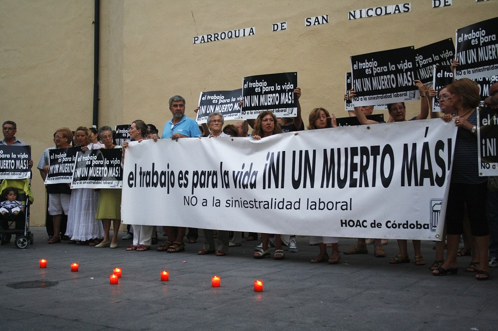 Concentración contra la siniestralidad laboral en Córdoba