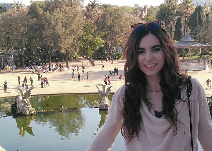 Clara Fernández-Merino: «Si el futuro laboral se ve comprometido, el ámbito estudiantil se ve perjudicado»