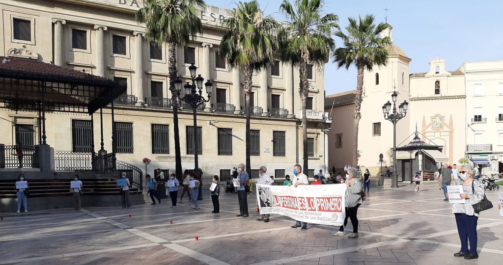 El Círculo de Silencio de Huelva pide respeto a los derechos humanos de los temporeros migrantes