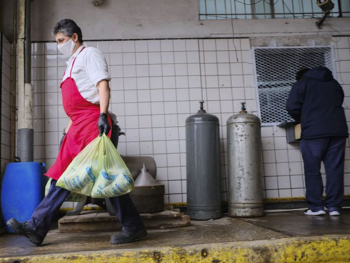 La pandemia deja más trabajadores pobres y más empobrecidos