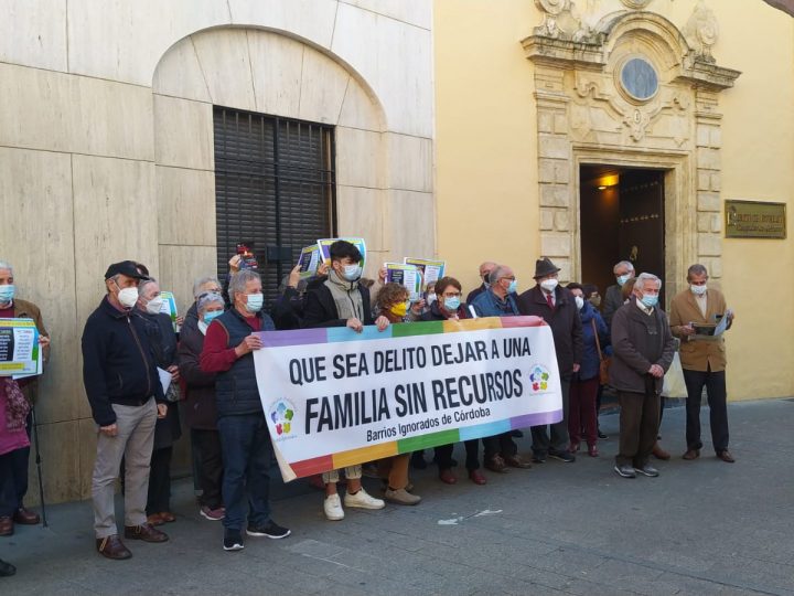 La asociación de Barrios Ignorados denuncia la pobreza que sufren un millón de personas en 95 barrios de Andalucía