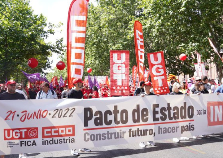 Los sindicatos reclaman un pacto por la Industria que proteja el empleo y evite la fuga de empresas
