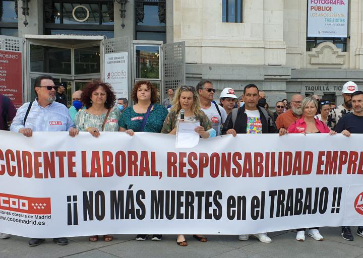 Minuto de silencio en memoria del empleado de la limpieza de Madrid