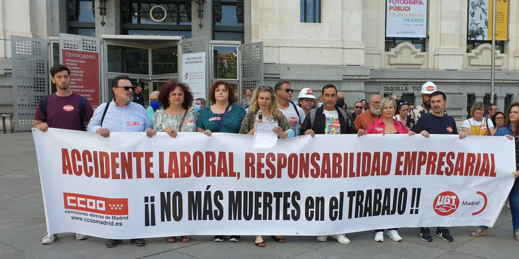 Minuto de silencio en memoria del empleado de la limpieza de Madrid
