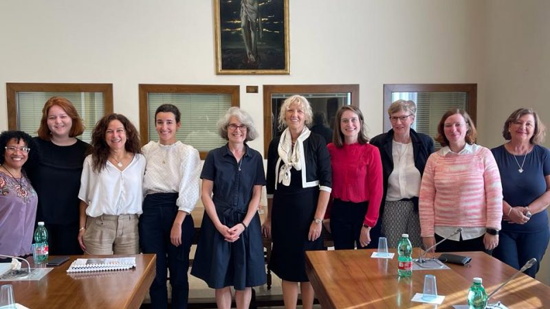 El Consejo de Mujeres Católicas entrega al Vaticano el informe de conclusiones del Sínodo de Mujeres