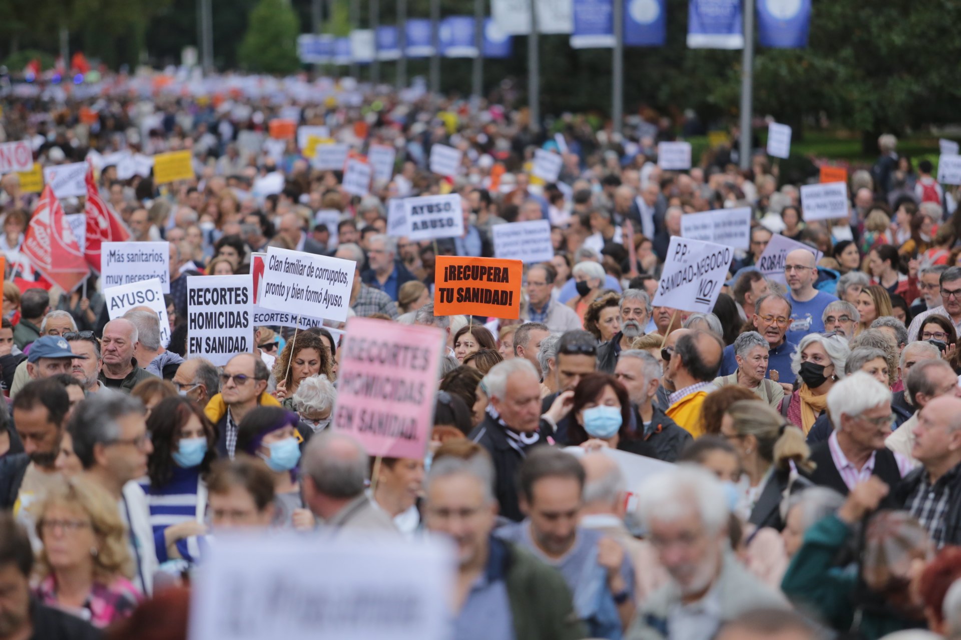 Miles de personas reclaman una Sanidad Pública “fuerte” ante el “abandono” de la Comunidad de Madrid