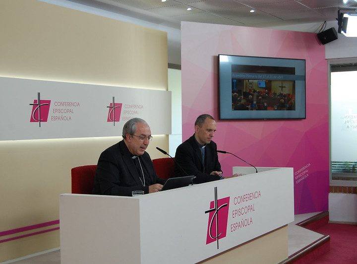 Los obispos de España se interesan por la evolución de los “corredores de hospitalidad”