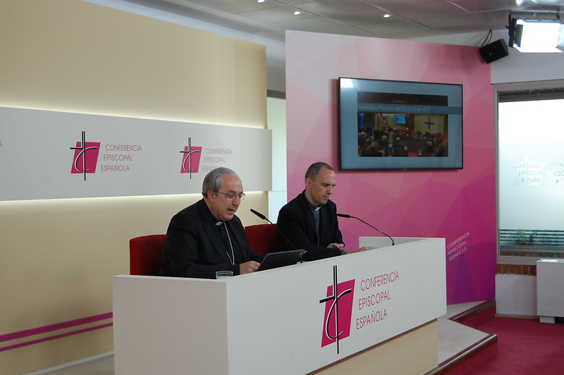 Los obispos de España se interesan por la evolución de los “corredores de hospitalidad”