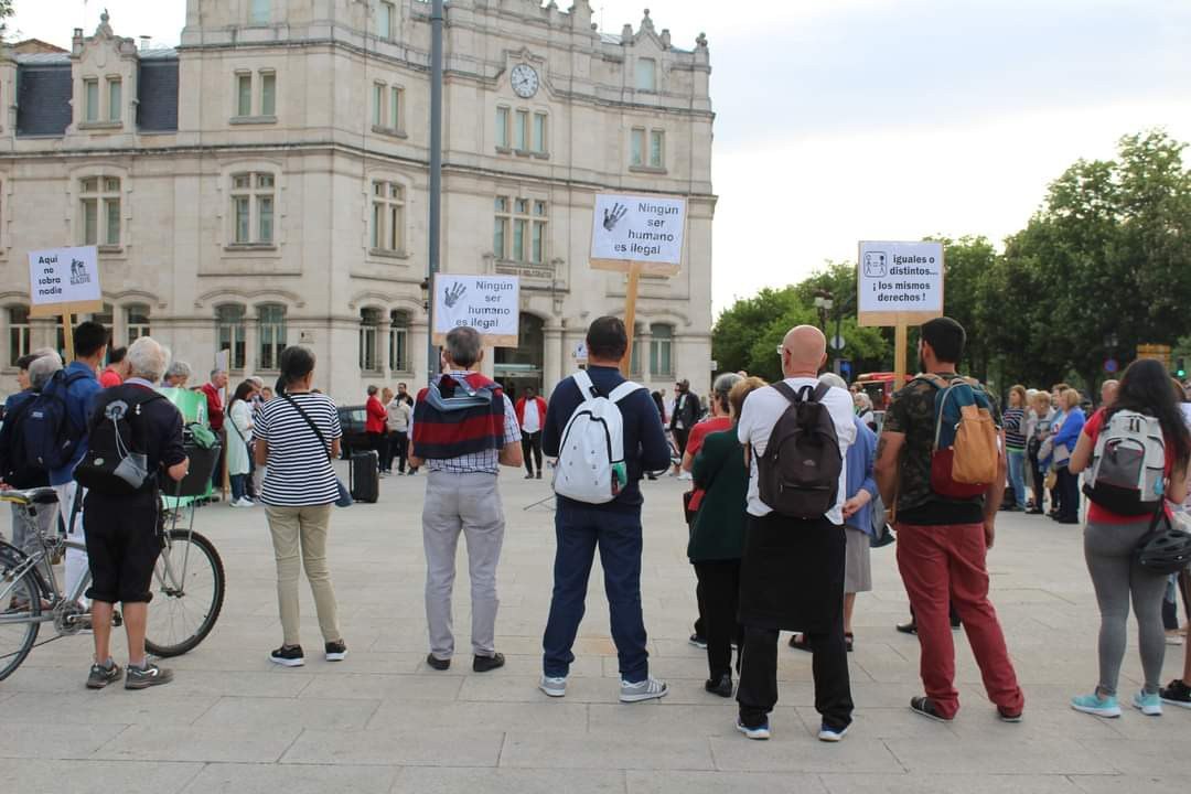 El Círculo de Silencio en Burgos reclama trabajo decente para las personas migrantes