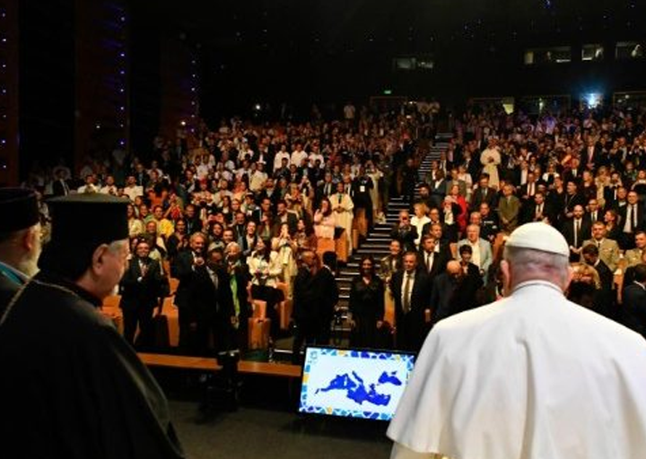 El papa Francisco pide no rechazar a las personas migrantes, sino apostar por una “acogida justa”