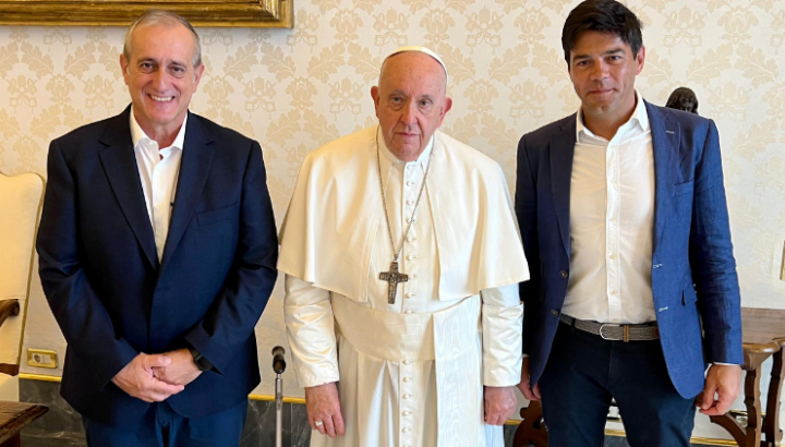 El papa Francisco recibe al líder de la Unión Sindical Obrera