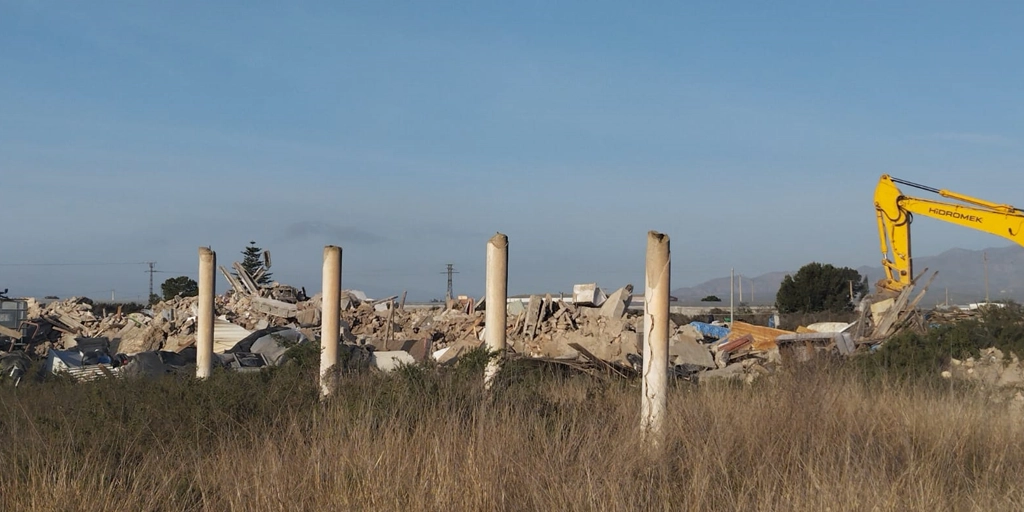 Desalojo sin alternativa “digna” para 25 personas en un asentamiento de Níjar, Almería