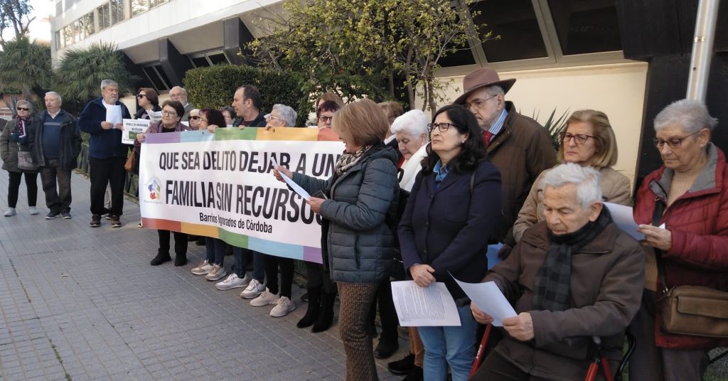La asociación de “barrios ignorados” denuncia la ineficaz gestión de la vivienda pública en Andalucía